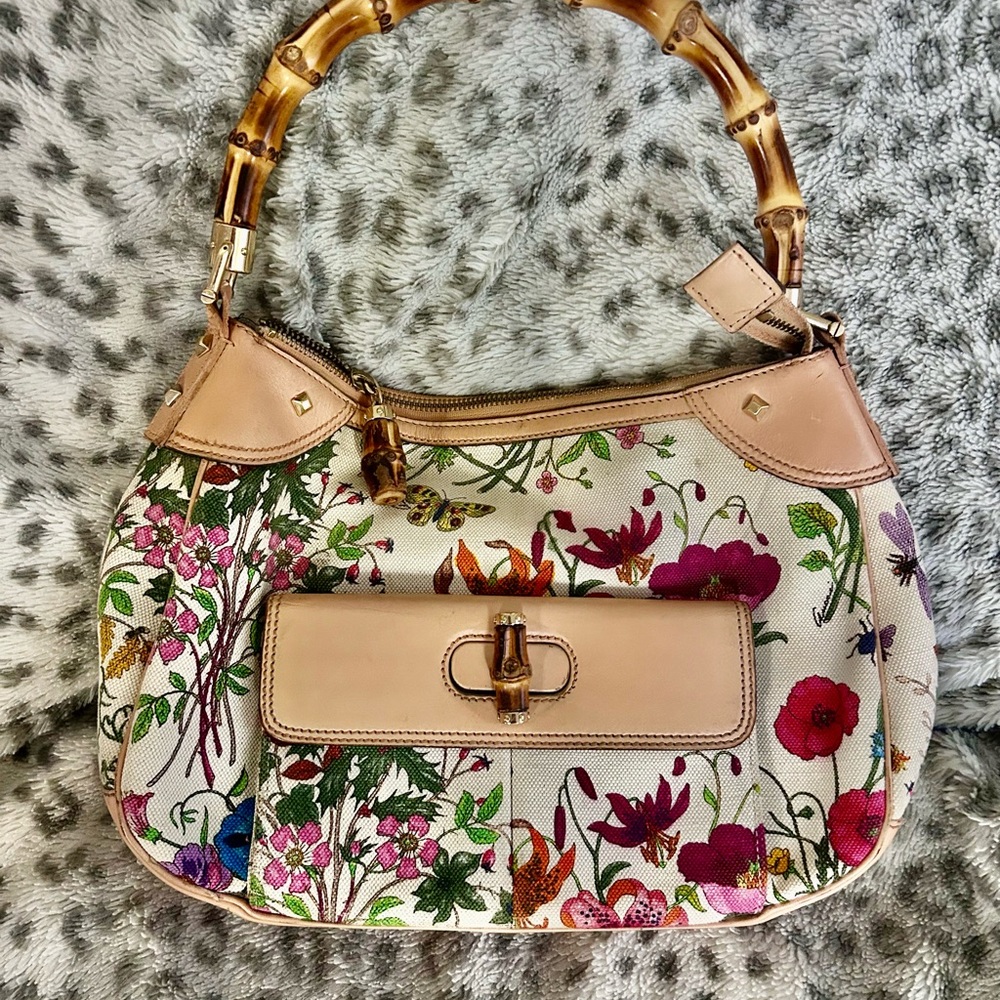 Vintage Gucci Flora bamboo handle bag